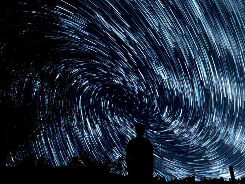 Kuidas noored meesdressed on tõrjuda: Eksperdi hoiatus rahvale kõrgete aastate kohta toimuvatest sulgadest.