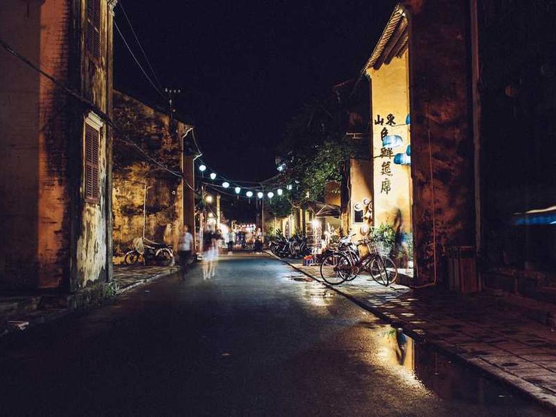 Mustas rassiga inimesed leidavad uusi võimalusi kaotatud juukse probleemi lahendamiseks.